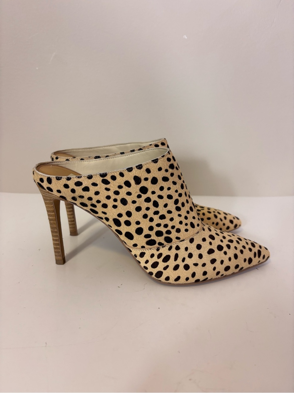 Dolce Vita Tan and Brown Spotted Pointed-Toe Calf Hair High Heel Mules 8